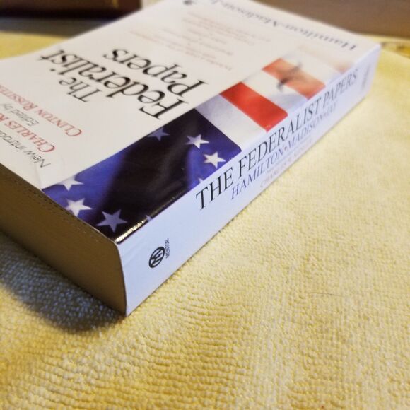 The Federalist Papers paperback book - Picture 5 of 5